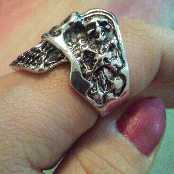 New Big Heavy Silver Skull Skeleton Ring Gothic Goth Biker Men Unisex - Picture 2 of 7